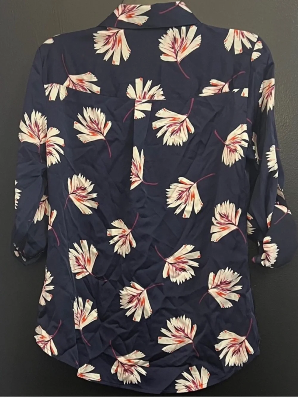 EXPRESS Portofino Women's Navy Floral Button-Up Blouse - Picture 2 of 5